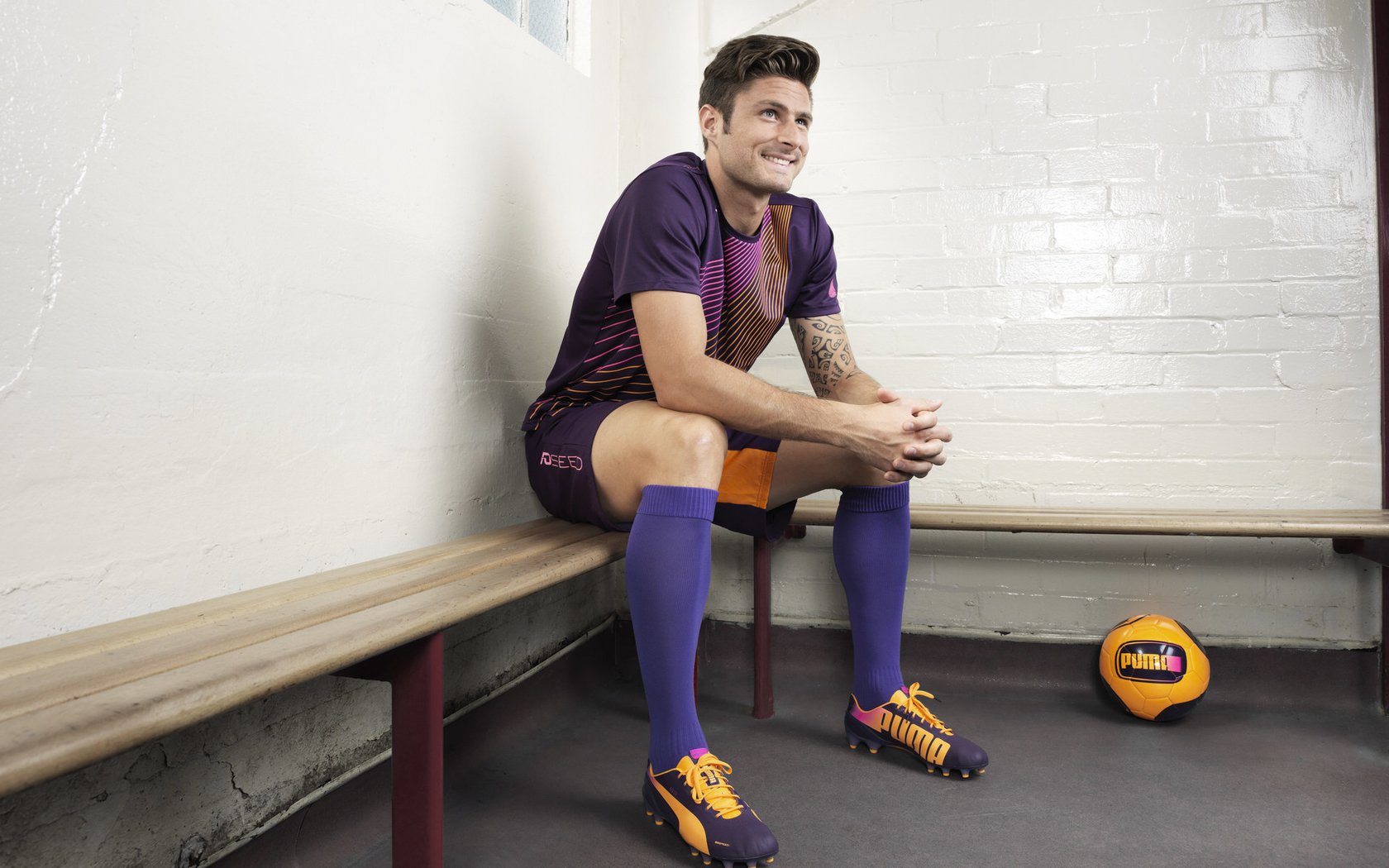 开云体育官网入口-中国足球联赛精彩瞬间集锦一览，中国足球队比赛视频